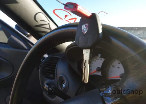 1999 Porsche 911 Carrera/Carrera 4 z USA, uszkodzony, nr VIN WP0CA2996XS656337